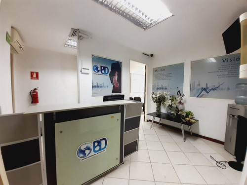 En Venta Dos Amplias Oficinas Integradas En El Centro Comercial El Parral Valencia, 225968 Acv