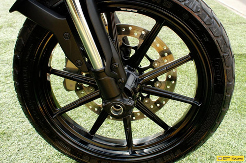 Ducati Scrambler Dark
