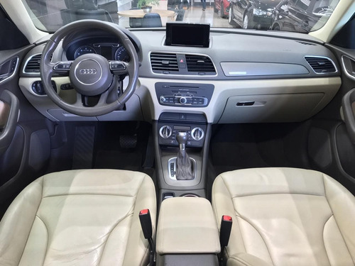 Audi Q3 2.0 Tfsi Ambiente Quattro 4p Gasolina S Tronic