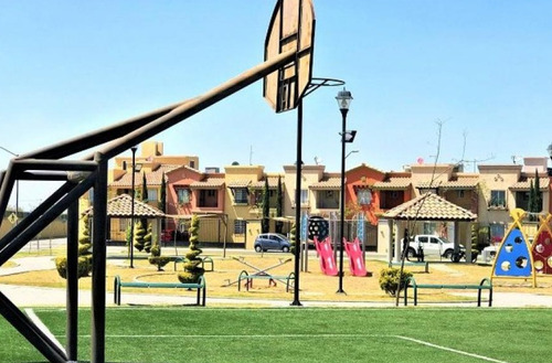 Casa En Venta En Tecamac En Real Toscana, Oportunidad!! Mg*
