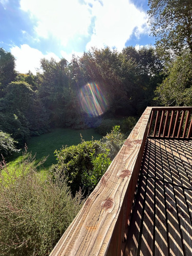 Arriendo Casa De 2 Pisos, Condominio Parque Del Lago, Vca