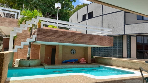 Imagen 13 de 19 de Altacasa Vende Majestuosa Y Bella Casa En La Urbanización La Viña