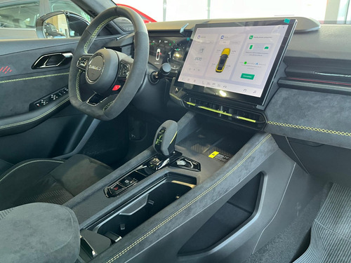 lynk & co 03+ 2.0Td Awd At8