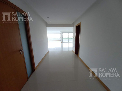 Imagen 13 de 23 de Venta - Playa Brava - 3 Dormitorios Y Servicio