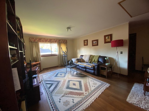 Vende Amplia Casa Familiar De 5d-4b, Portal De La Frontera