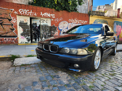 BMW Serie 5 4.4 V8 540i Sportive At