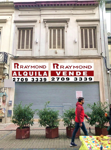 Peatonal Sarandí - Excelente Local Comercial De 700m2