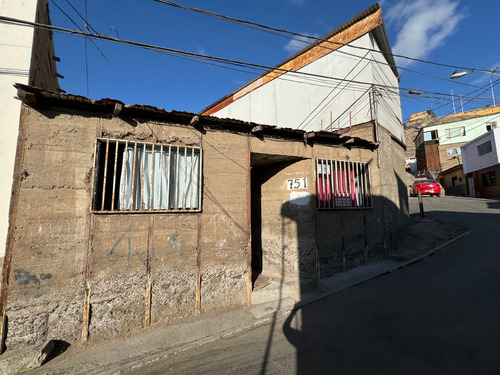 Se Vende Casa En Pasaje Providencia Sector Centro 