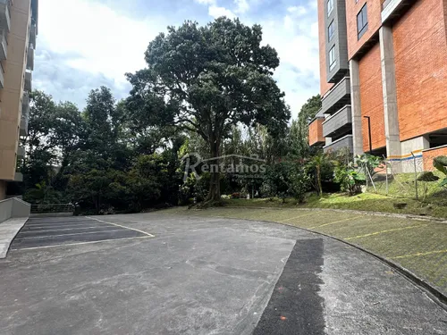 Apartamento En Arriendo En Camino Verde. Cod A776172