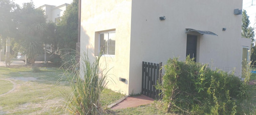 Casa En Venta - 3 Dormitorios 2 Baños - 900mts2 - Nordelta