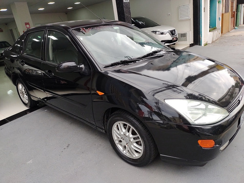 Imagem 2 de 9 de Focus Sedan