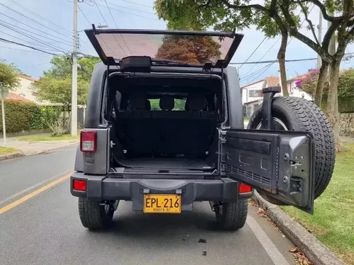Jeep Wrangler Unlimited 3.6 Sport Unlimited
