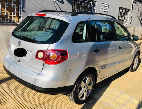 Volkswagen Suran 1.6 Trendline 11b 2010