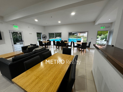 Departamento En Venta 2 Ambientes En Nordelta Con Terraza Y Al Lago, Apto Credito