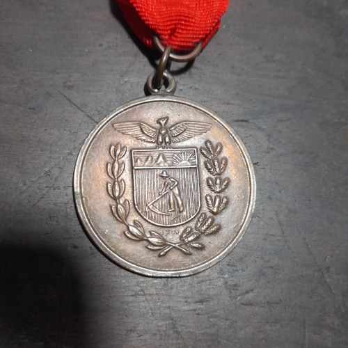 Imagem 3 de 6 de Medalha Sangue Pm Paraná Ótimo Estado.
