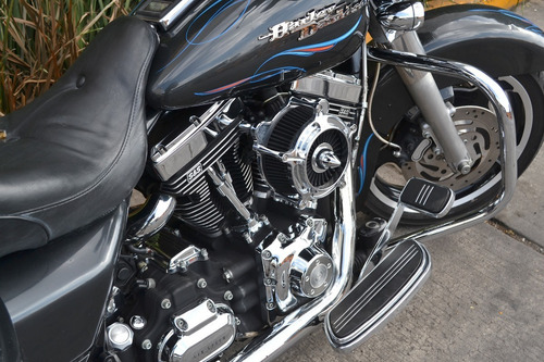 Imagen 13 de 15 de Vendo/cambio Harley Street Glide 1584 Con Accesorios 6 Vel.