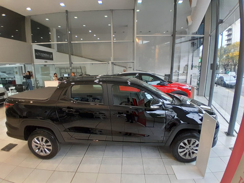 Fiat Strada 1.4 8v Freedom Cd