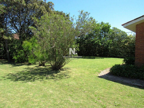 Casa En Venta En Península.- Ref: 2663