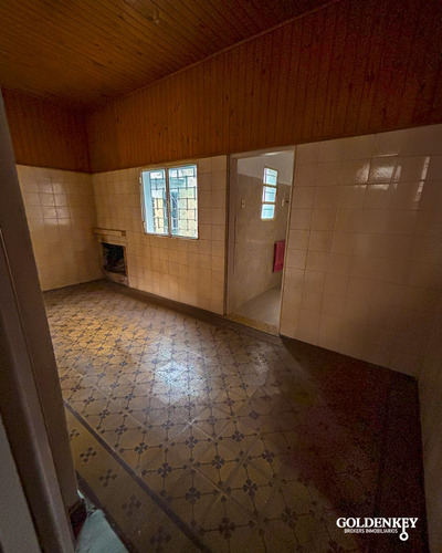 Casa Al Frente 3 Dormitorios Garaje Y Galpón Barrio Cerro