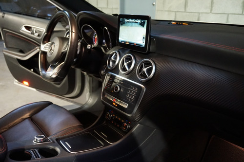 Mercedes-benz Clase A 2.0 A250 Amg-line 211cv-carhaus