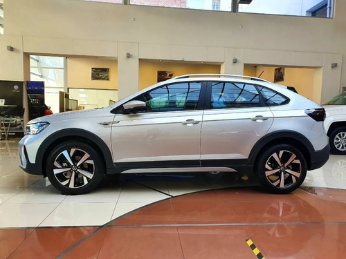 Imagen 12 de 15 de Volkswagen Nivus Highline Hero At 200tsi 0km Financio