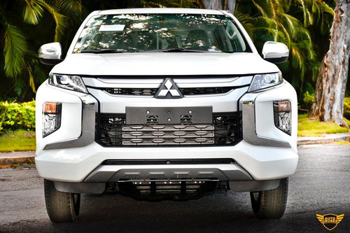 Imagen 5 de 8 de Mitsubishi L200 2023