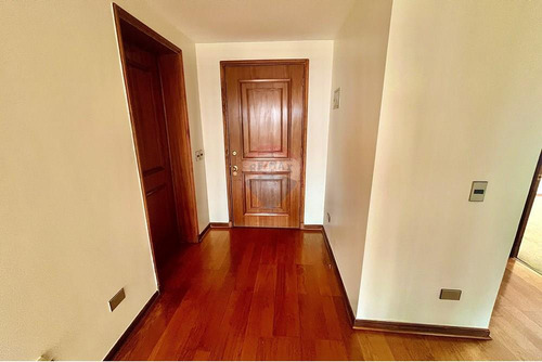Depto En Venta Plaza Las Lilas, 3d Y 3b
