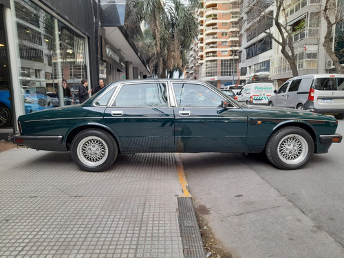 Jaguar Daimler Double Six