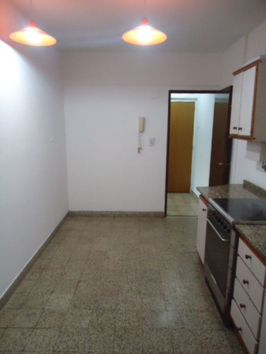Imagen 4 de 6 de Bv. Oroño 1100
