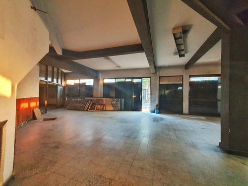 Imagen 3 de 8 de Venta Local 168 M2 Avellaneda Piñeyro