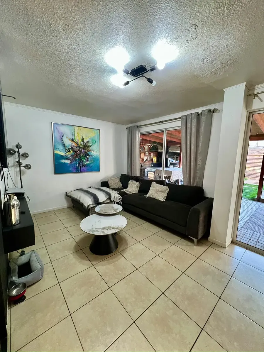 Imagen 3 de 21 de Casa En Venta Huechura | Berta Correa 4d+3b+1sala + Piscina