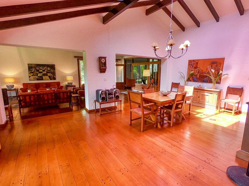 Casa 7 Dormitorios En Cantegril, Punta Del Este