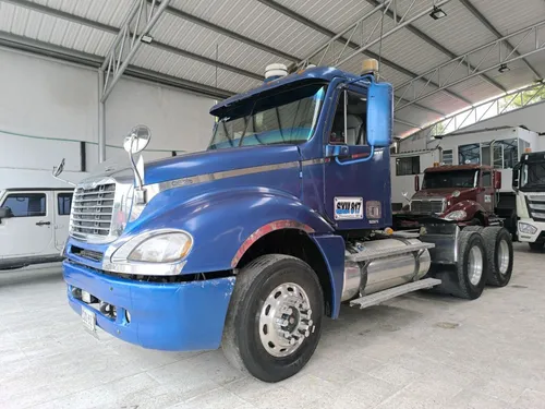 Freightliner Cl 120 2012 Azul