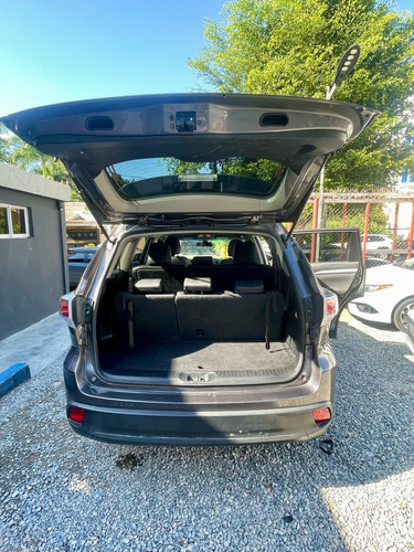 Toyota Highlander Hybrid Le 2015
