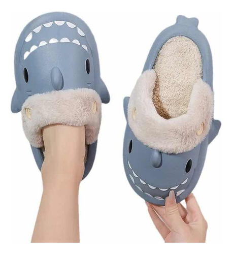 Pantuflas Con Chiporro Diseño Tiburón Invierno