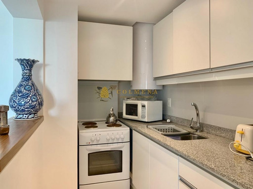 Apartamento En Venta Dos Dormitorios Moderno- Ref: 3990