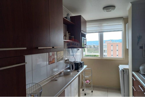 Oportunidad En Condominio Los Conquistadores