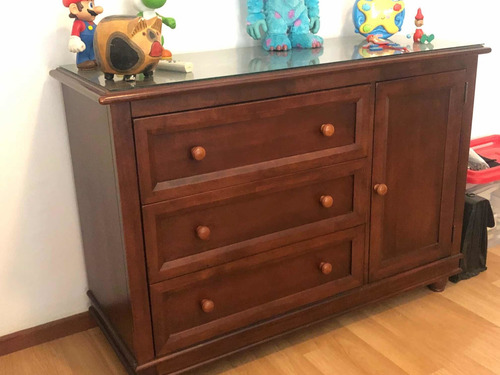 Imagen 4 de 4 de Cuna Convertible Y Gavetero De Madera Maciza, Importados.