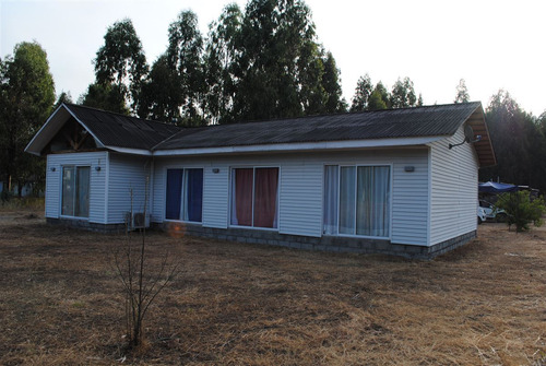 Casa En Venta De 5 Dorm. En Quilleco