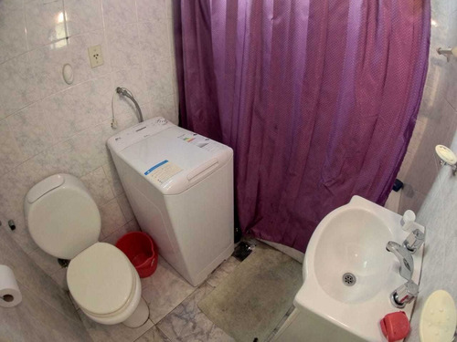 Departamente 2 Ambientes. 1er Piso Por Escalera. 34 Mts.