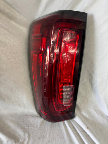 Calavera Gmc Sierra Denali 2019 2020 2021 2022 2023 Izquierdo/conductor Rojo (Usado)