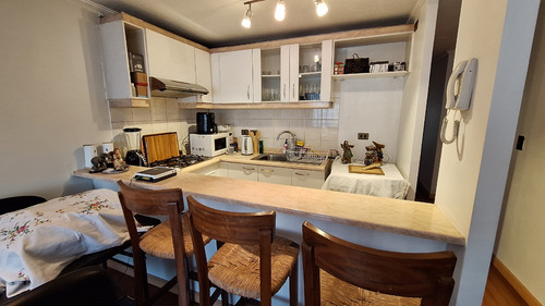 ¡una Joyita De Departamento Con 2 Dormitorios Y Un Baño!