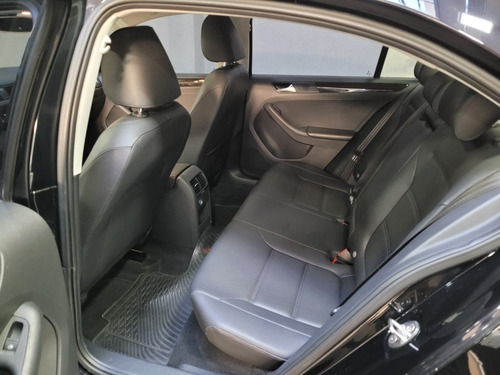Imagen 13 de 14 de Volkswagen Vento 1.4 Highline 150cv 2017 Famaautos