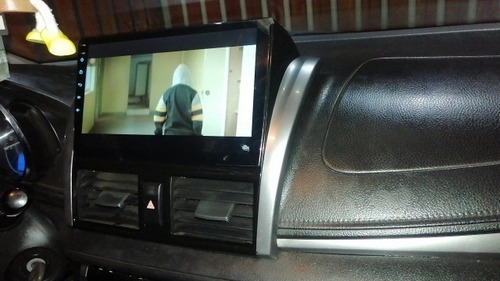 Imagen 2 de 3 de Autoradio Homologada Toyota Yaris 10 Pulgadas Android 10