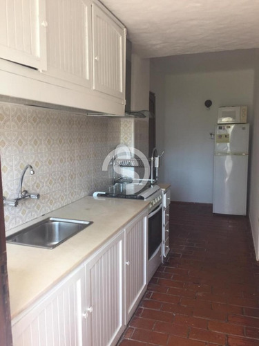 Apartamento Ubicado En Playa Mansa- Ref: 4110