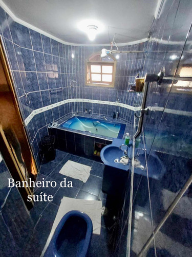 Casa Com 3 Quartos E 3 Banheiros