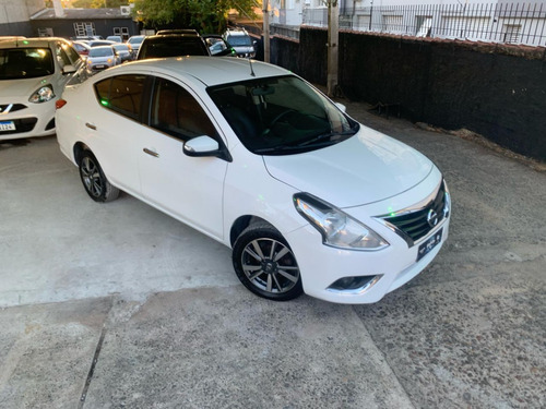 Nissan Versa SL 1.6 16V FlexStart 4p Aut.