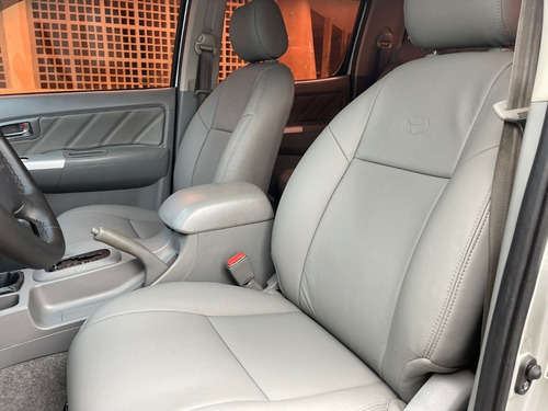 Imagem 7 de 11 de Toyota Hilux Srv 3.0 Automática 11/11