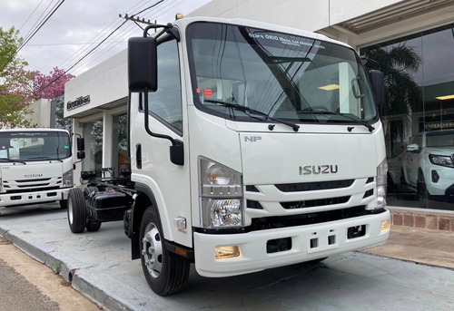 Imagen 3 de 18 de Isuzu Npr75 Cabina Simple Chasis Corto 0km My2023