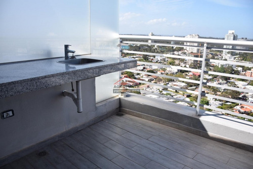 Pent House 1 Dormitorio, Parrillero En Torre Con Servicios- Ref: 5391